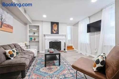 Newly Built 2 Bdrm-By Philly Center City - Image 1