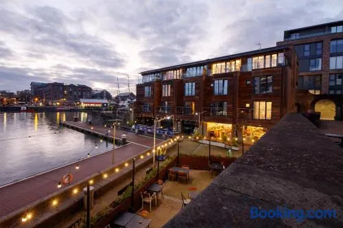 The Boat House Apartment by Cliftonvalley Apartments - Image 1