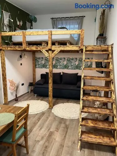 Cozy apartment close to M0 way - Image 1