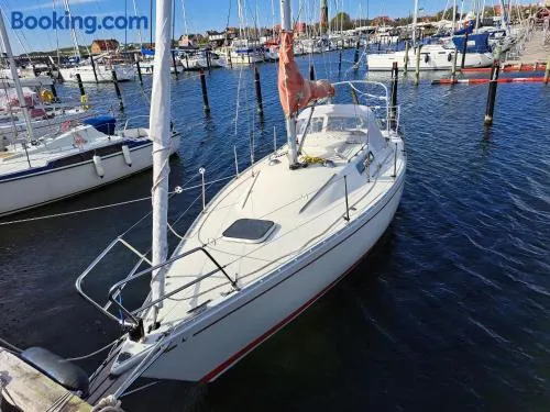 Unique boat - Image 1