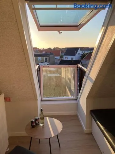 Lækker ny lejlighed med eget Badeværelse - Image 1