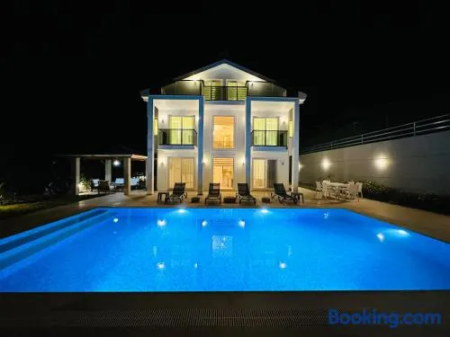 Sunshine Villa - Image 1