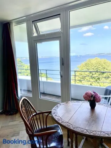 2-Zimmer-Apartment mit traumhaften Kieler Förde Blick - Image 1