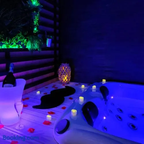 La Gaillardise - love room - Spa & Sauna - Espace privatif - Image 1
