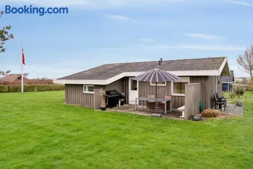 Cozy Summer House Close To The Beach - Image 1