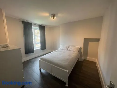 Holiday Properties Vauxhall Central Rooms - Image 1