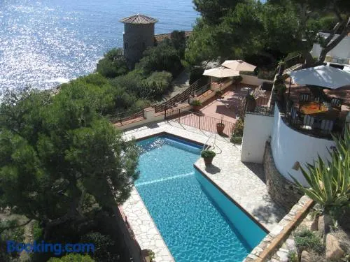 Villa Transatlantique en première ligne de mer dite Villa Esmeralda - Image 1