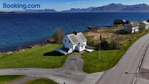 Sjønært feriehus, båt tilgjengelig for leie - Image 1
