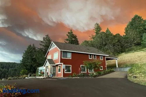 Santos Family Farm Retreat - Image 1