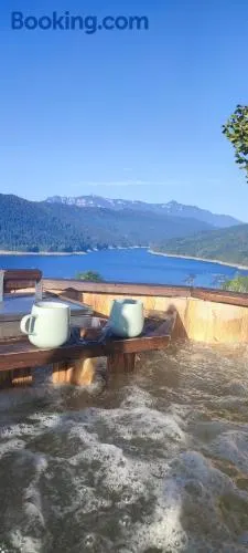 Cabana Din Deal lacul Izvorul Muntelui Bicaz - Image 1