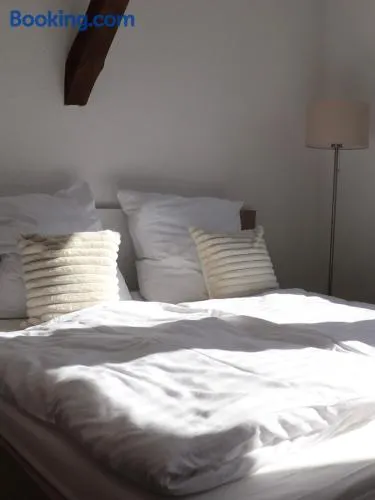 Ferienwohnung mit Schminktisch 2OG - Image 1
