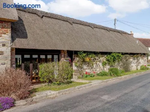 3 Bed in Coombe Keynes DC029 - Image 1