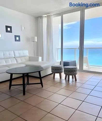 Pavilion - Best ocean sunrise-Miami Beach - Image 1