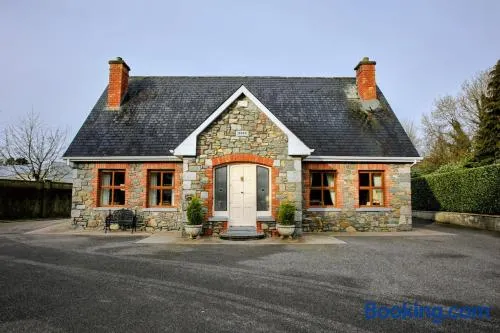 Laurel Lodge - Image 1