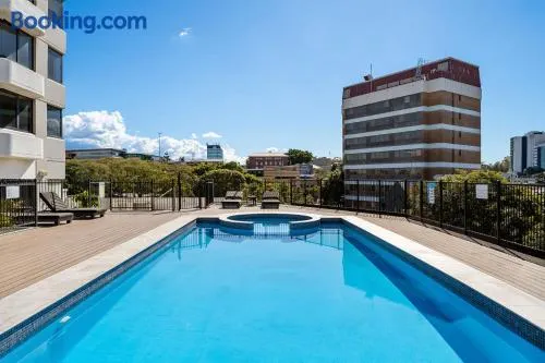 North Quay Apartments - Image 1
