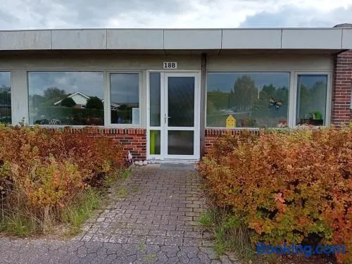 Apartment in green area - Image 1