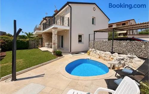 Beautiful Home In Buzinija - Image 1