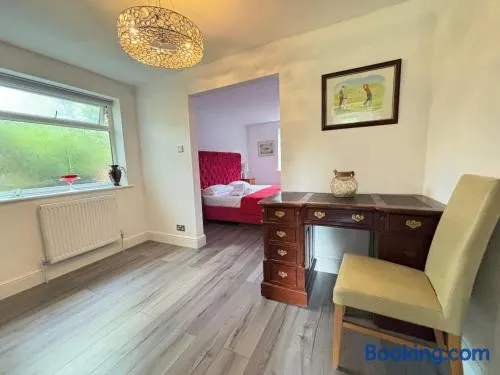 The Luxe 2BR Specious Bungalow - Garden & Parking - Image 1