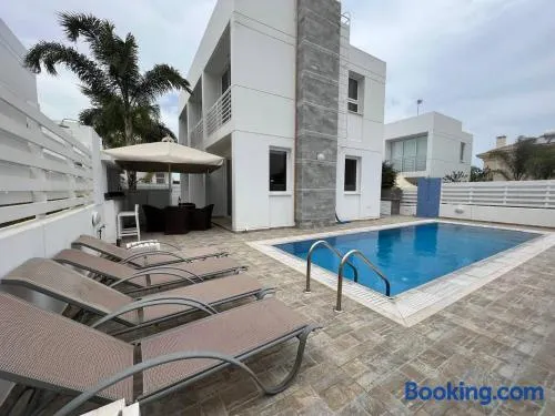 SunnyVillas: 3BR Family Apt☆SPA & GYM in Kapparis - Soucre - Image 1