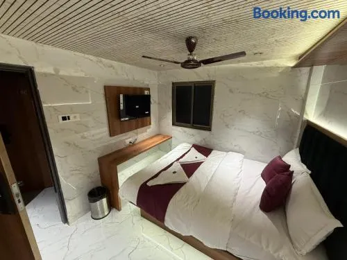 HOTEL ROYAL PLAZa - Image 1