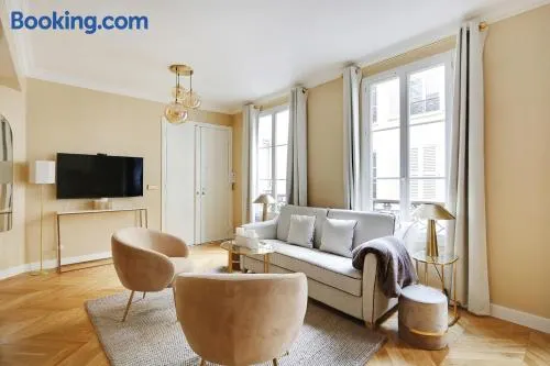 Pick A Flat's Apartments in Opéra Saint Lazarre - Rue de l'Isly - Image 1