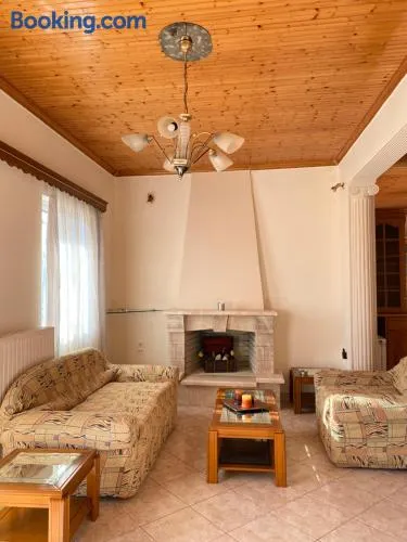 Fourlani's Apartments - Image 1