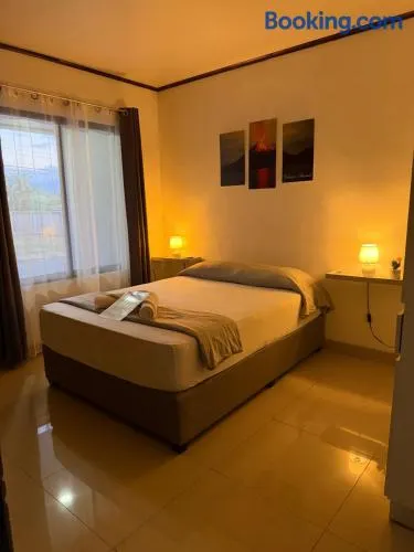 Casa Bosque GuestHouse & Car Rental - Free SJO Airport Shuttle - Image 1