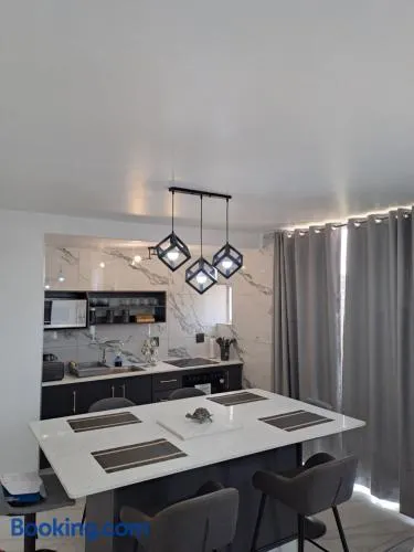 Durban Luxury Apartments,76 Oceanic - Image 1