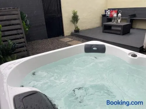 Château by the Sea - Hotel style 3 bed optional hot tub - Image 1