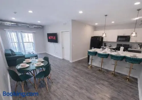 Olive Oasis - Image 1