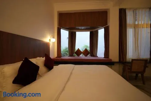 BHOPAL LAKE STAYS - Image 1