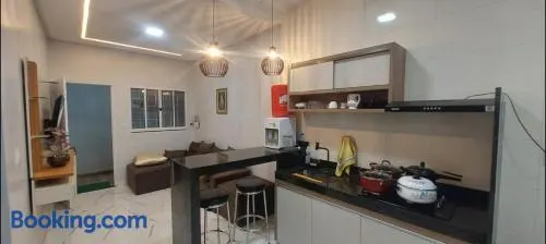 Ótimo Apartamento 2 quartos mobiliado - Image 1