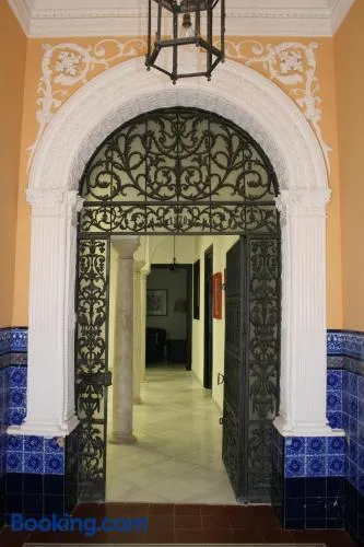 Casa S. XIX en pleno centro de Carmona - Image 1