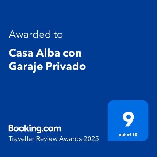 Casa Alba con Garaje Privado - Image 1