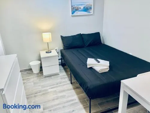 Bright, Stylish and Comfortable Room with Workspace! - Image 1