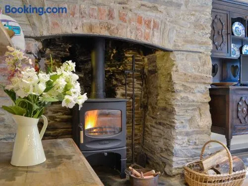 Annies Cottage - Image 1