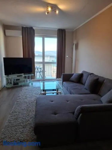 Flat at the edge of the center + parking - Image 1