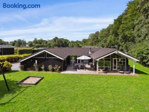 Holiday Home Edin - 150m from the sea by Interhome - Image 1