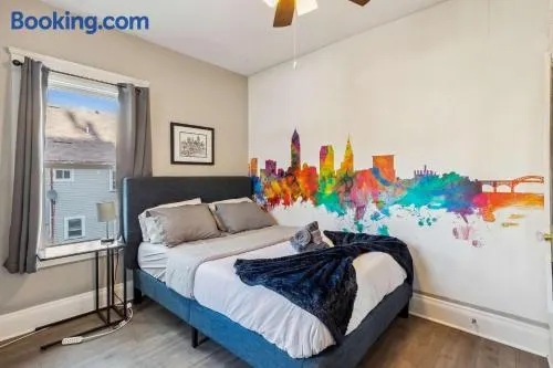 Stylish Lakewood Apartment - Free Parking & Wi-Fi - Image 1