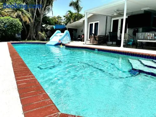 Pool House Resort heated swimming pool private duplex - Image 1