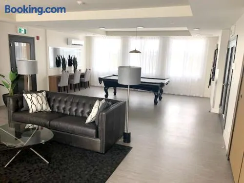 Luxurious Apartment in Brossard with Terrace - Image 1