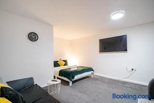 Studio Apartment Fully Equipeed with WiFi and Netflix - Image 1