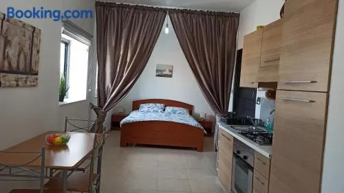 SW2 - Cosy studio in Xghajra - Image 1