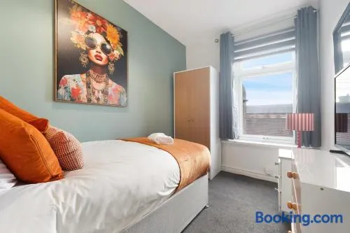 4BR Mitchell Street Apartment Sleeps 6 by Stay With Us - Image 1