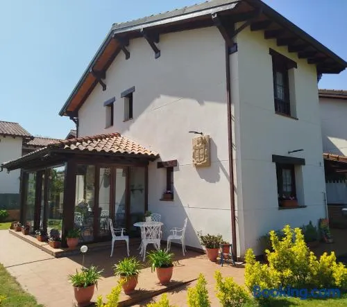 Cabárceno Chalet vacacional Casa Pedro La Abadilla - Image 1