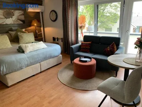 Comfortabele Familie Suite met 2 slaapkamers, balkon, speelzolder, Airco - Image 1