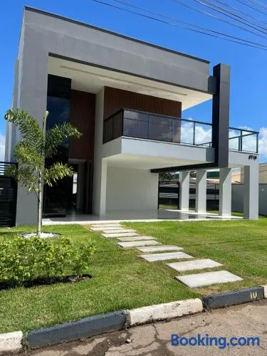 Luxuosa casa, a 150m da praia - Image 1