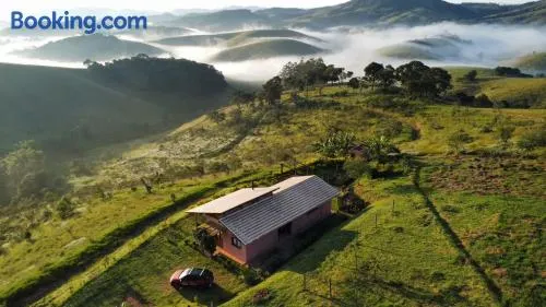 Refúgio no Alto das Montanhas de Cunha - Image 1