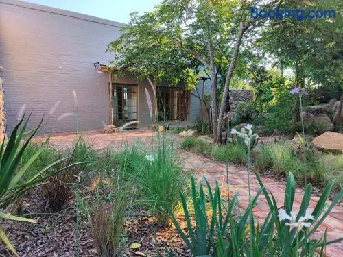 Eloff Guest House and Gallery - Image 1