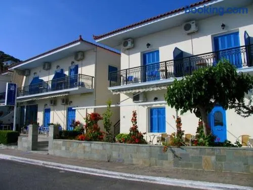 Apollon Hotel - Image 1